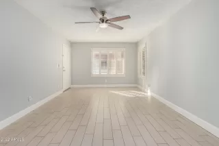 Photo #6: 6357976 Listing