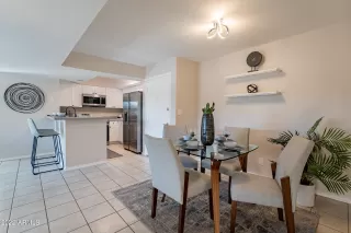 Photo #6: 6358043 Listing