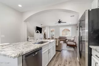 Photo #3: 6358112 Listing 