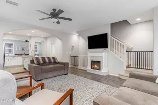Photo #6: 6358112 Listing 