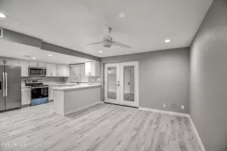 Photo #5: 6358125 Listing