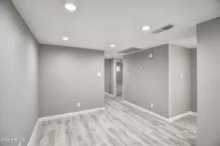 Photo #6: 6358125 Listing