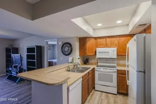 Photo #3: 6358462 Listing