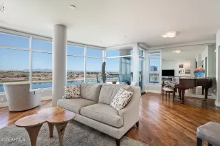 Photo #5: 6358517 Listing 