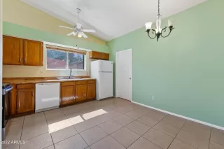 Photo #3: 6358572 Listing