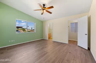 Photo #5: 6358572 Listing