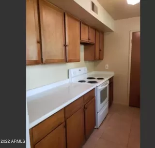 Photo #5: 6358671 Listing