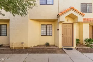 Photo #3: 6358800 Listing