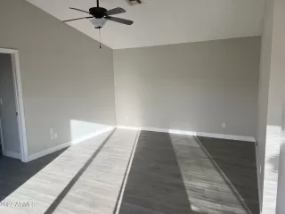 Photo #5: 6358825 Listing