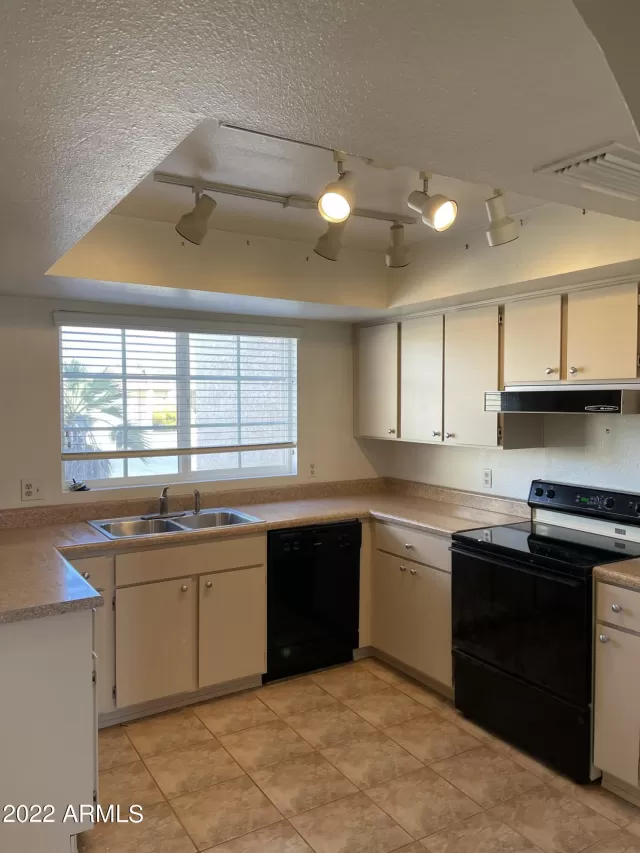 MLS: 6358828 Condo For Sale