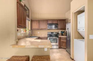 Photo #5: 6358876 Listing 