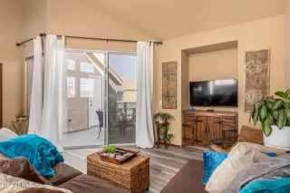 Photo #6: 6358876 Listing 