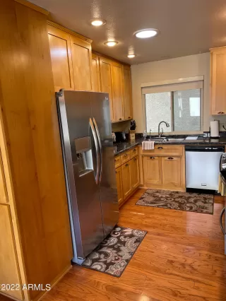 Photo #2: 6359067 Listing