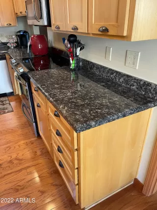 Photo #4: 6359067 Listing