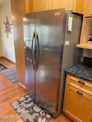 Photo #5: 6359067 Listing