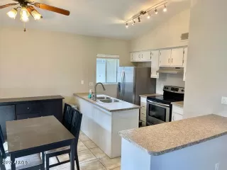 Photo #2: 6359137 Listing