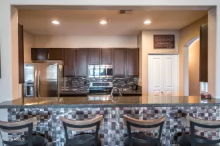 Photo #2: 6359270 Listing