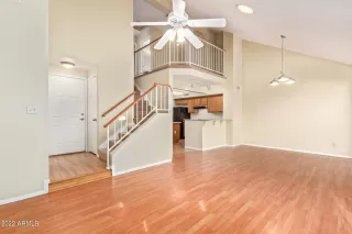 Photo #5: 6359341 Listing 