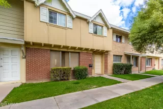 Photo #4: 6359444 Listing