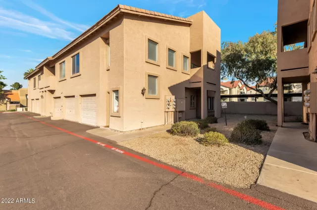 MLS: 6359704 Condo For Sale