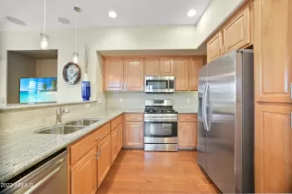 Photo #3: 6359746 Listing 