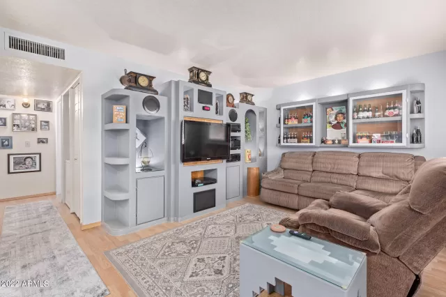 MLS: 6359783 Condo For Sale