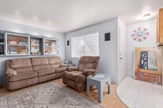 Photo #2: 6359783 Listing