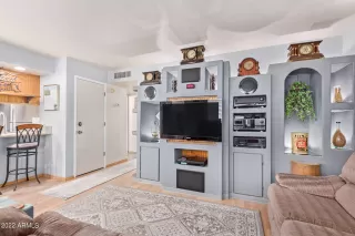 Photo #4: 6359783 Listing