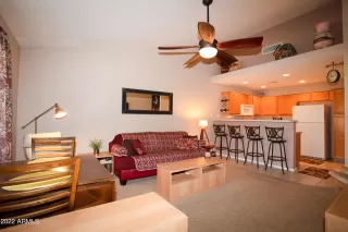 Photo #6: 6359965 Listing 