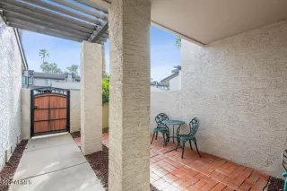 Photo #3: 6359974 Listing