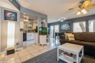 Photo #6: 6359974 Listing