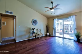 Photo #5: 6360119 Listing