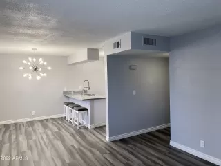 Photo #6: 6360135 Listing 