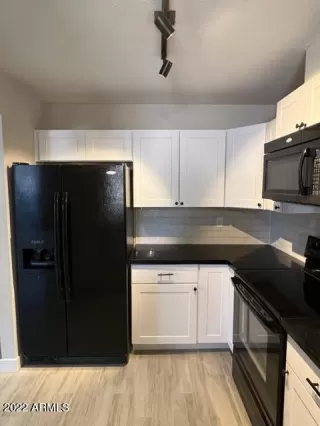 Photo #1: 6360173 Listing