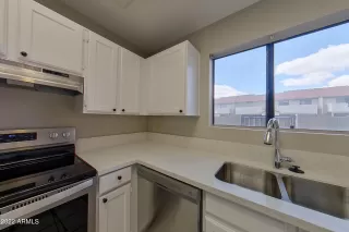 Photo #6: 6360401 Listing