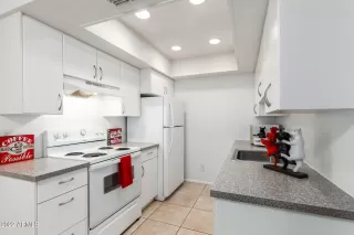 Photo #5: 6360637 Listing