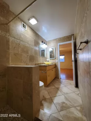 Photo #1: 6360915 Listing