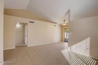 Photo #6: 6360999 Listing 