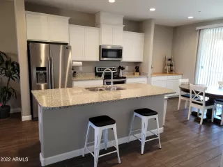 Photo #2: 6361892 Listing
