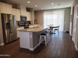 Photo #3: 6361892 Listing