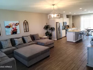 Photo #5: 6361892 Listing