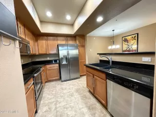 Photo #4: 6361902 Listing