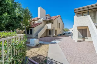 Photo #2: 6361986 Listing