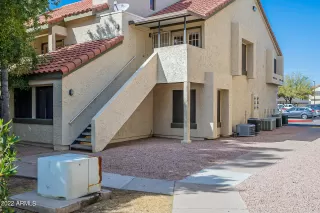 Photo #5: 6361986 Listing