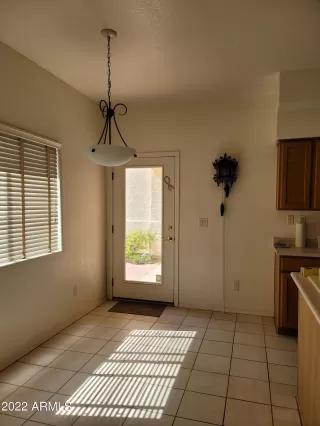 Photo #5: 6362047 Listing