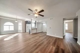 Photo #4: 6362298 Listing 
