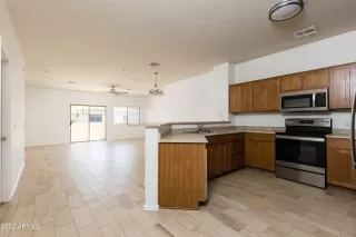 Photo #4: 6362354 Listing