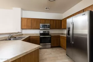 Photo #6: 6362354 Listing