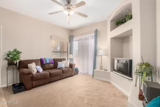 Photo #4: 6362371 Listing