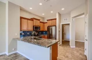 Photo #6: 6362407 Listing 